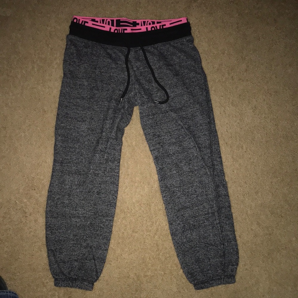 Lounge Capris